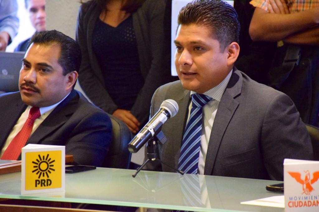 fddoaxaca's tweet photo. Instala @INEMexico consejo local #Oaxaca @LicNoel representante del @PRDOaxaca http://t.co/Eu0RFFiYqs
