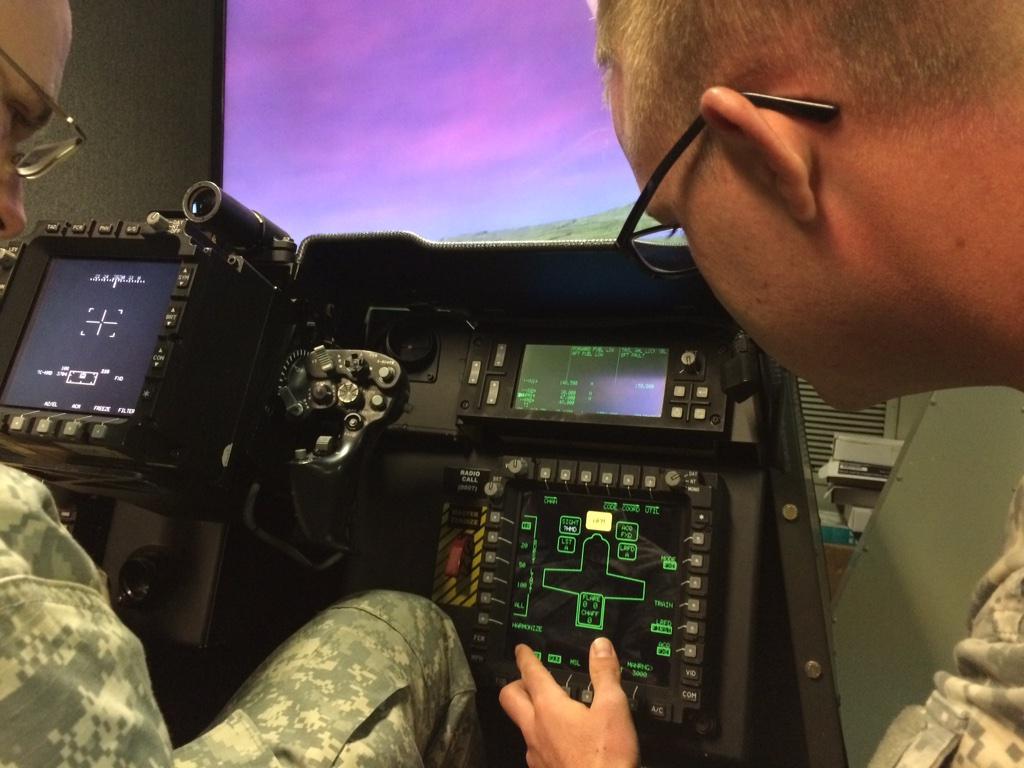 fred_dyC's tweet photo. Flying the simulator. I get paid to do this son. Lol. http://t.co/cKWEPNw9IG