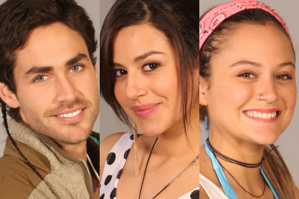 teleseriesdeTVN's tweet photo. ¿Podrá Fabiana separar a Vicho y Catalina? ¡Hoy #CaletaDelSol 20 horas! @Karla_Melo_ @matiasassler @valecarvajalr http://t.co/RUrMX4bcrK