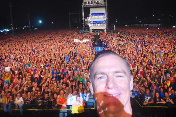 Happy birthday :)

Punya lagu kesukaan yang dinyanyikan om Bryan Adams? 
