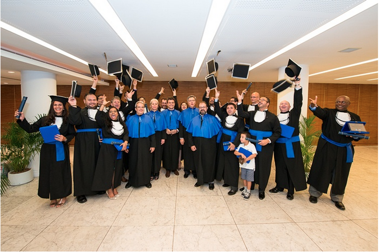 Esade's tweet photo. ¡Enhorabuena a la 1ª promoción del Corporate International Master (CIM)! http://t.co/DGxBc5RnCx #ESADEgraduation http://t.co/1IDOPNzuRo