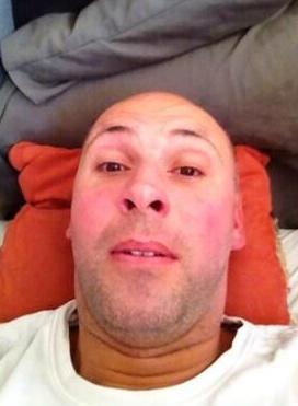 KiingLk's tweet photo. When i activate the front camera 📷😭😂 http://t.co/0XJumWjQf5