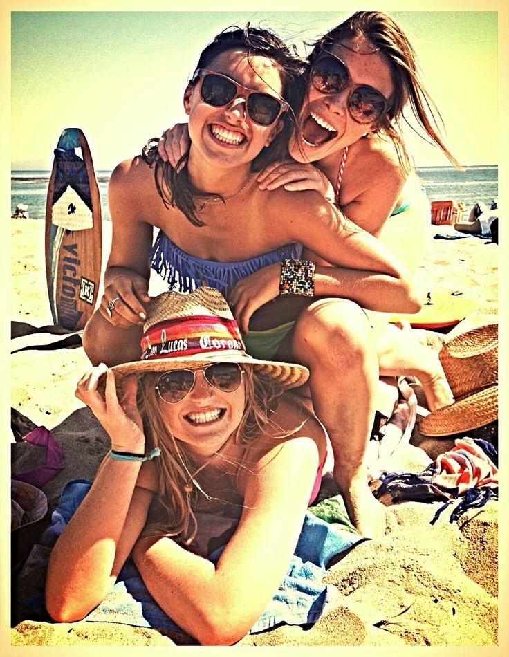 danielalazo's tweet photo. #BikiniTips: ¡No hay mejor idea que ir de tienda con tus amigas para buscar el bikini ideal! http://t.co/hz6l8Y9v8S