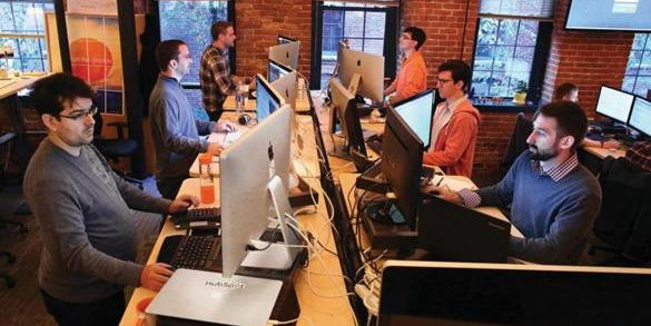 HubSpot's tweet photo. Sitting at work is bad, but is standing actually better?  http://t.co/y8LGgXfgwX by @debkotz2 for @BostonGlobe http://t.co/ktVHKU6IS4