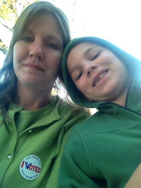 MeISOE's tweet photo. @yesongreenlight We voted YES this AM! http://t.co/Azd91NX5mU