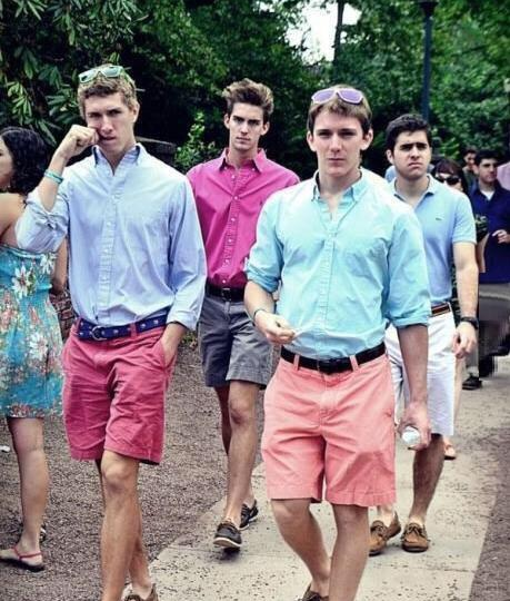 Tom_Harper10's tweet photo. "@CauseWereGuys: This the "we have a different set of rules for beer pong" outfit http://t.co/g53ZNSTeMN" @brownbearballin #188D