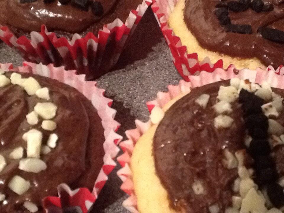 BrightonISOC's tweet photo. Surprise for our #SouthStars at the first post CW meeting tomorrow #CW2014 #UnityIsTheKey #UnlockingCW #inlovewithCW http://t.co/A0KRmPFUHT