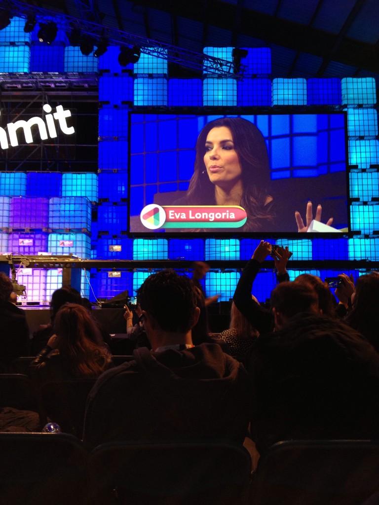 CumminsJeff's tweet photo. Today at the #websummit @EvaLongoria the #goddess interviewed by @Jemima_Khan . #85%malecrowd #mentor http://t.co/WV3Ibrksxk