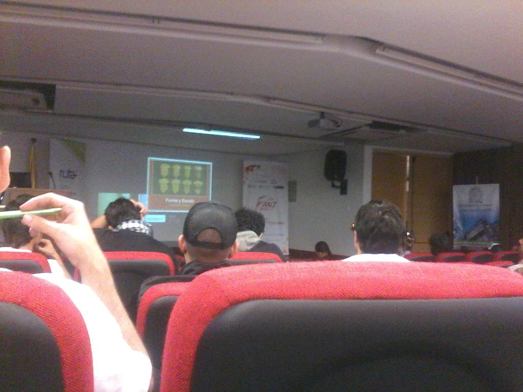 milomenesesco's tweet image. Miguel Lleras cuenta experiencias en @Disney en @AnimadeLab @ViveLabMedellin #behappybeanimator #bighero6