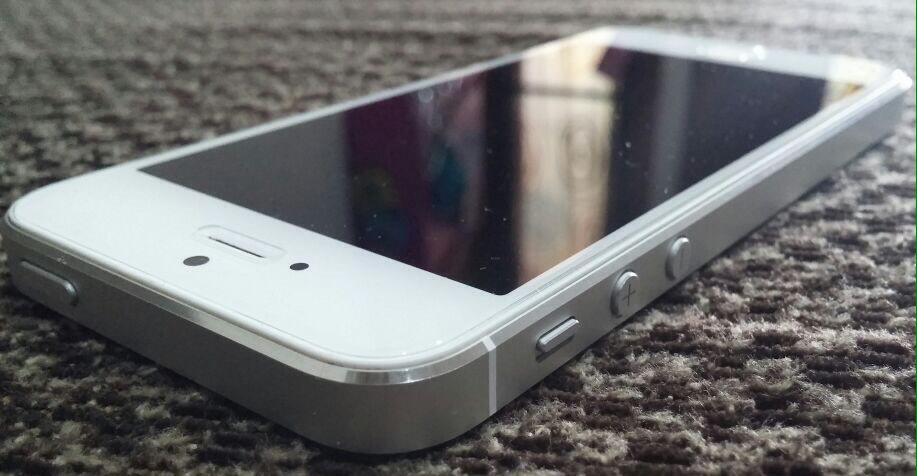 Di jual iPhone 5 16Gb putih mulus super... Hp charge only... <a href="/AppleJember/">iLVE Apple</a> <a href="/abangApple/">Abang Apple</a>