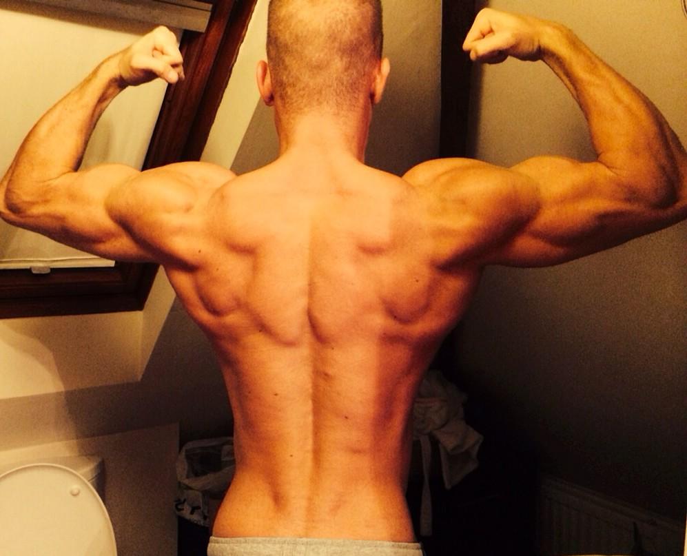 tomosamo's tweet photo. Less than 3 weeks to go till I hit the stage @miamiprofitness universe, back is coming along nicely #fitness #fitfam http://t.co/30YObMAZ4f