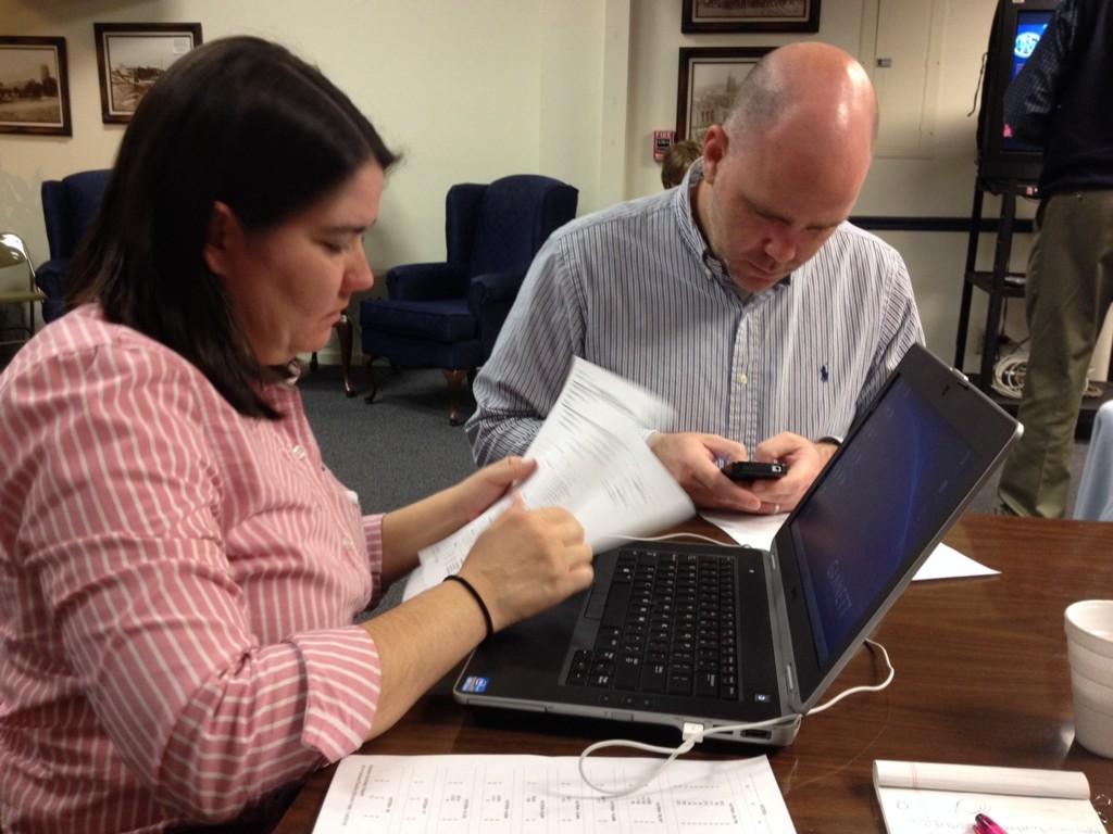 mrhudgins4's tweet photo. @MichWillard and @taylorloyal poring over early vote results #VoteDNJ @dnj_com http://t.co/FpQiMWp54Y
