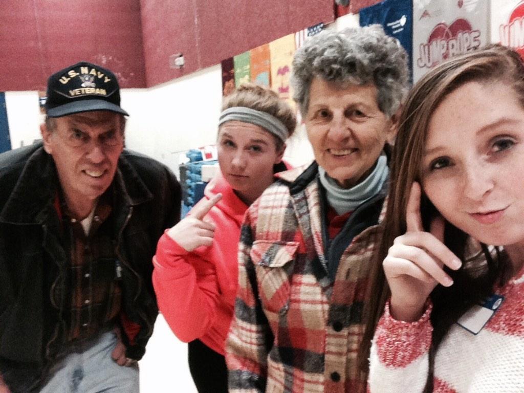 vuzlightyear's tweet photo. Squad of the election polls #Roger #Beverlee http://t.co/6TXivZX0wD