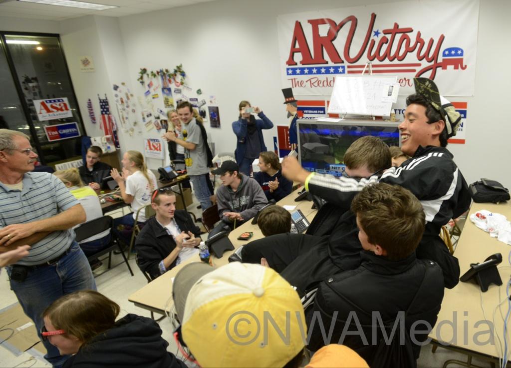NWATonyR's tweet photo. Students celebrate projected wins for #tomcotton and #asahutchinson at WashCo republican watch party. http://t.co/7ahwYbPjbW