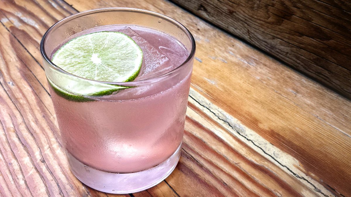 Can't have a Wallace without a GROMMIT. <a href="/MezcalSilencio/">Mezcal El Silencio</a> &amp; rum, lime, falernum, creme de mure.  #Craftcocktails