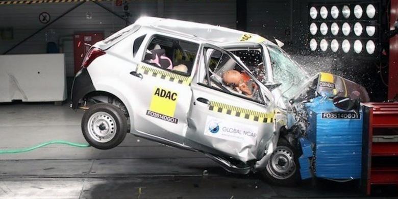 kompascom's tweet photo. Suzuki Swift dan Datsun Go Produk India tak Lulus Uji  http://t.co/A3qfpPHd9x http://t.co/3OsMLmK01F