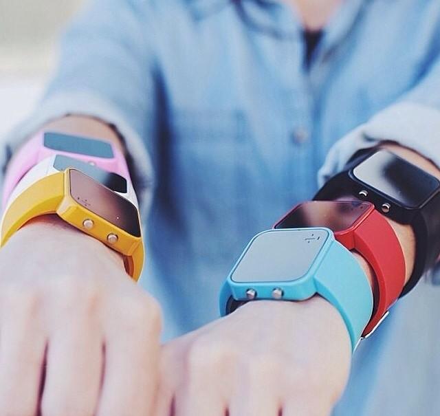 TSWF_'s tweet photo. Check out http://t.co/AdeQCWFox0 for great gift ideas. Purchase a black @1facewatchAus to help support #tswf http://t.co/36Rh8JT3te