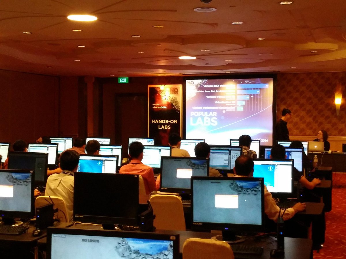 VMwareHOL's tweet image. The #VMwareHOL is starting to pickup at the #vForumSG!