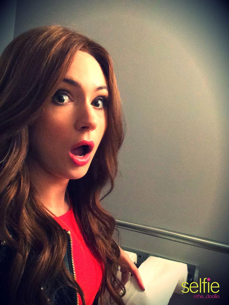 totes sherlockin’ this shiz #StallSelfie #SherlockAndLoad #SelfieABC