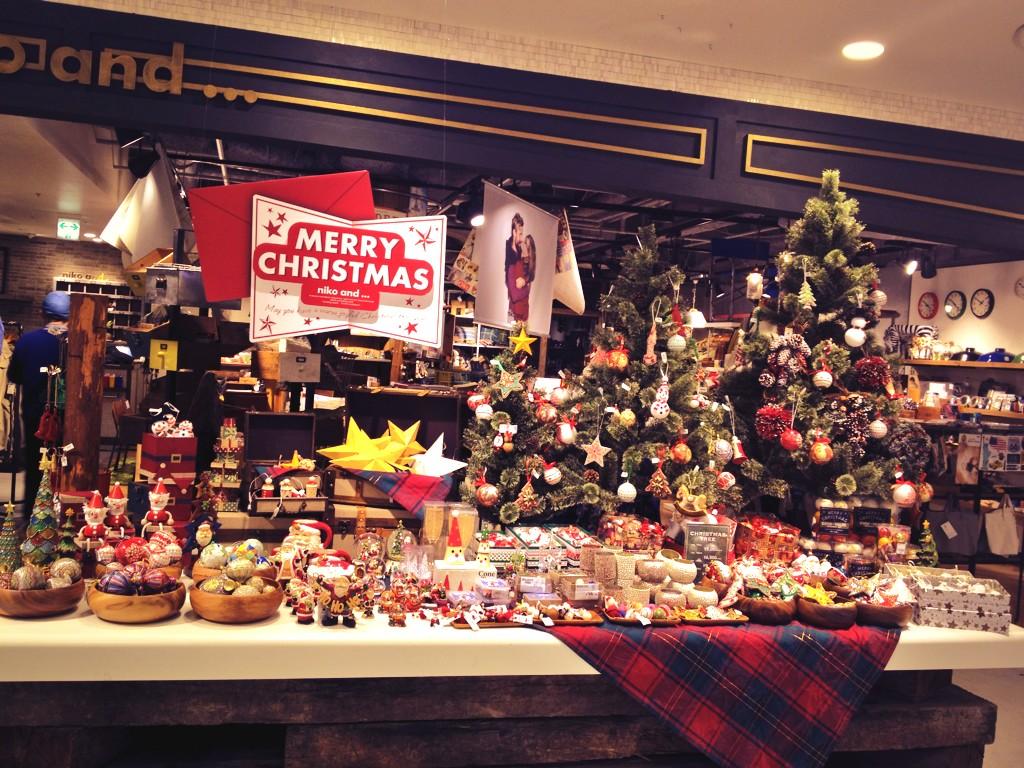 名古屋parco 名古屋パルコ Twitterissa 南館7f ニコアンド クリスマスアイテムが一足早く登場しています 毎年大人気のツリーはもちろん サンタさんモチーフの食器やスノードームも Http T Co Tqbutg75vj