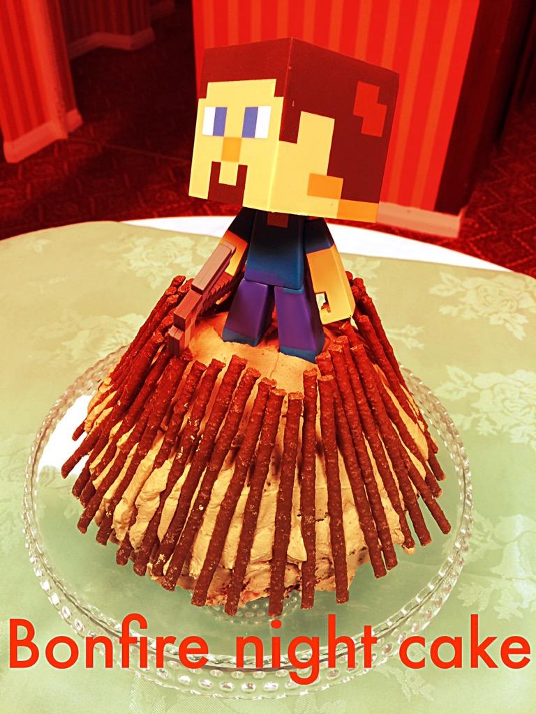 PromCareHome's tweet image. Our special handmade #Minecraft #BonfireNight cake for our residents to enjoy 

#GuyFawkes