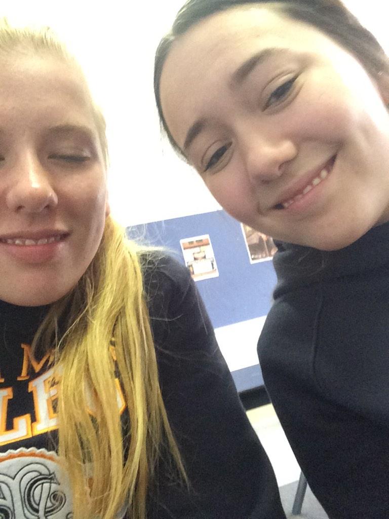 jasminepulice's tweet image. 2 exams left !!!!!! #excitementlevel