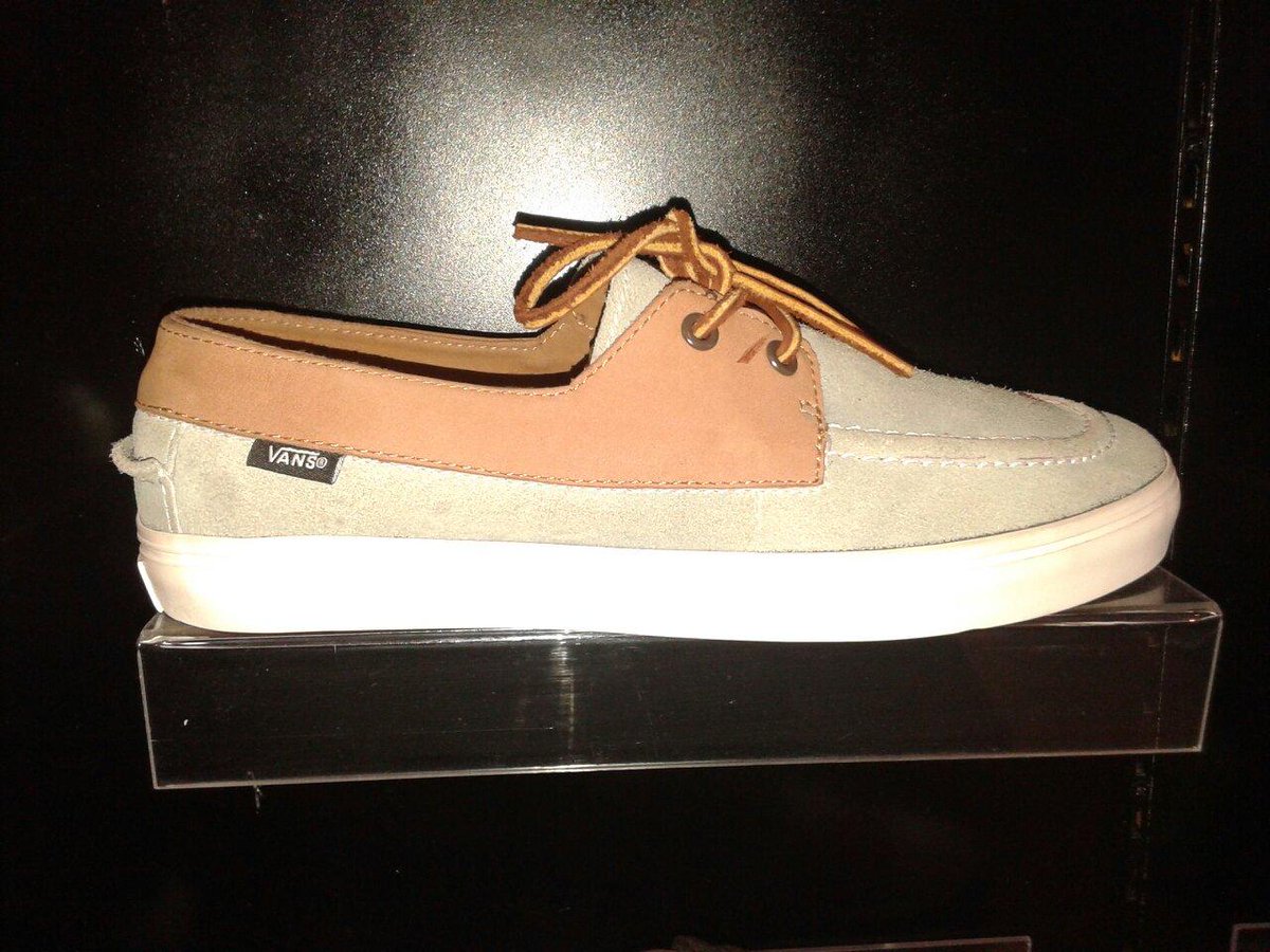 VANS zapato del barco 
GSI
Size us9
Price ask

Text 083167896841
