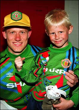 Happy 28th birthday to Kasper Schmeichel. Genuinely not sure how hes 28 already. 