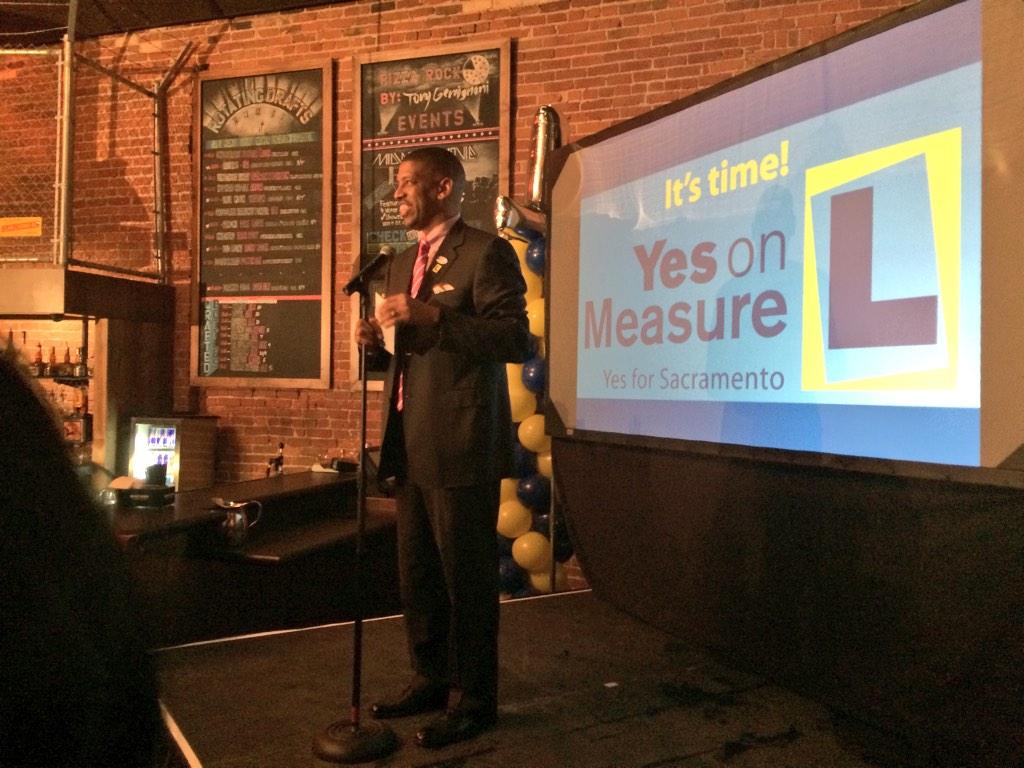 VoteYesonL's tweet photo. @KJ_MayorJohnson stands up to thank everyone for all their hard work on the Measure L campaign. http://t.co/3CzJ2hxg1r
