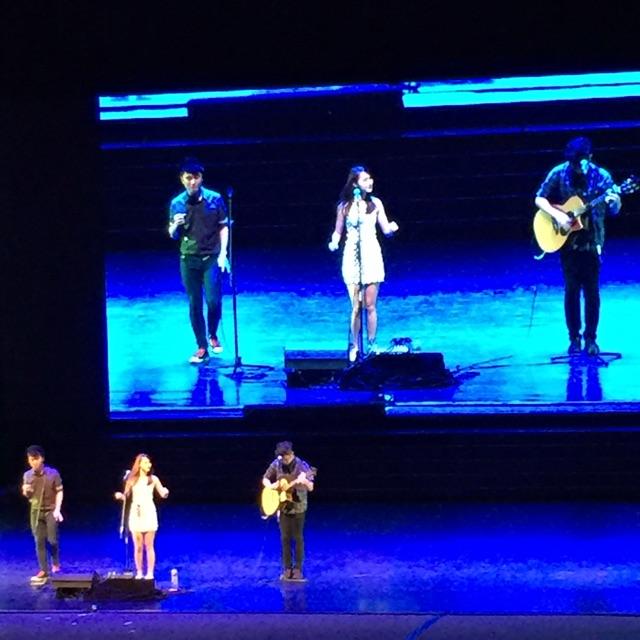 halogensg's tweet image. Aaaand it begins! @hbbbsband in the house!!!! Wooo everyone is grooving to the beat! :) #NYLD2014 #XtheLine