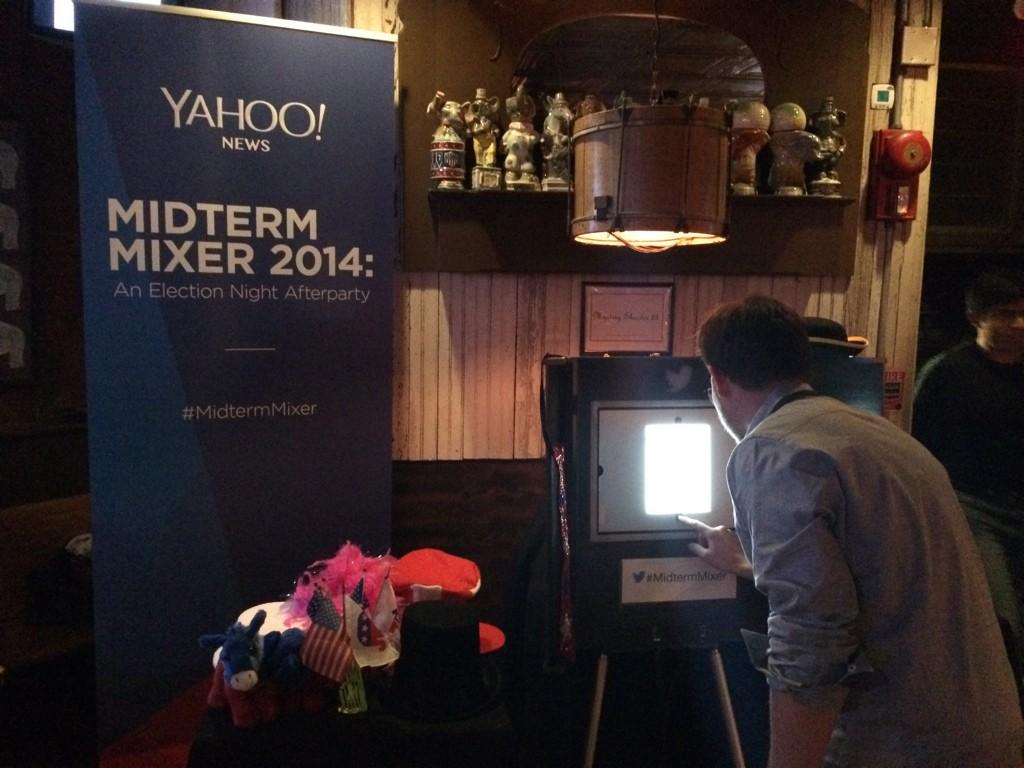 angelaishere's tweet photo. Great turnout tonight at the @YahooNews #MidtermMixer! See you soon @LaraSL @jneetch @ameyapendse @kwalamandel night! http://t.co/BQj00Z3Lqg