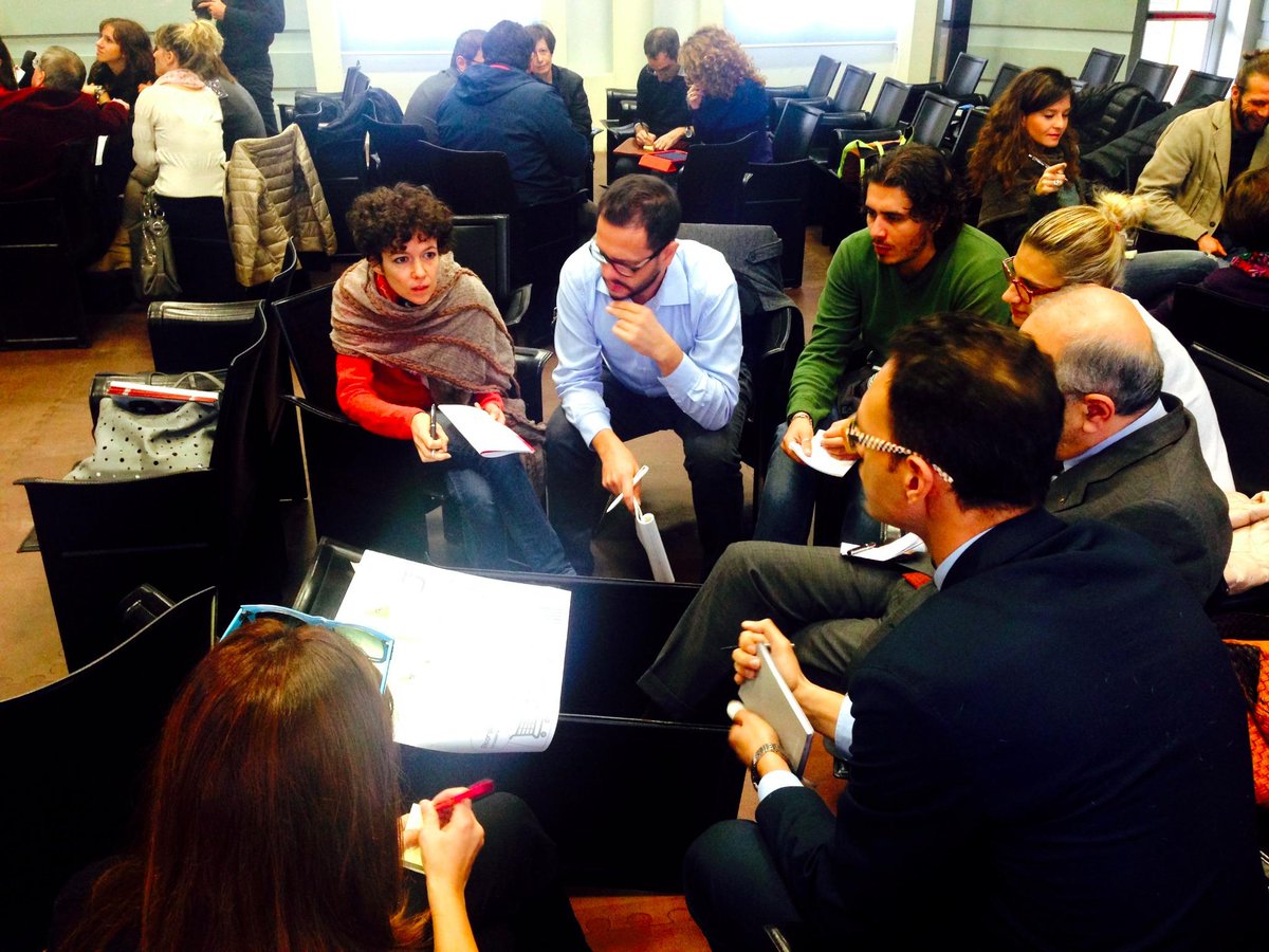 EmmaTaveri's tweet photo. #experiencelab trasformare tradizioni&passioni in esperienze
#Mirabilia #DestinationInProgress #matera @Matera2019 http://t.co/efQVI2UI3X