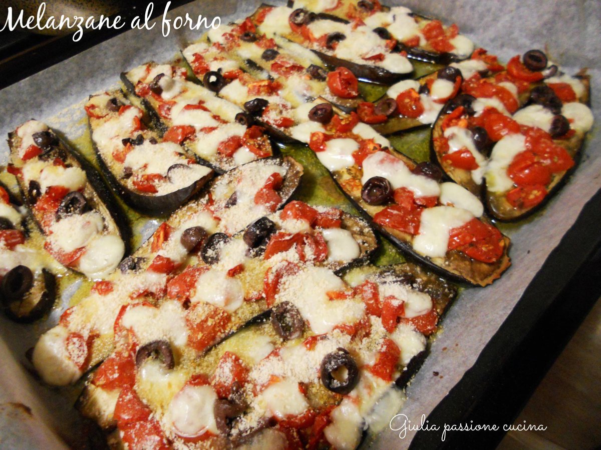 giuliaricette's tweet photo. Un tipico #piatto #autunnale: #melanzane al  #forno! Qui la #ricetta
http://t.co/fmNaOWP5KD @GialloBlogs #autunno http://t.co/MMzO6FEJor