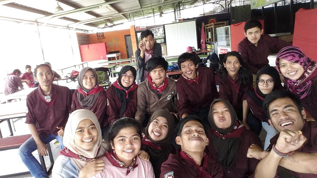 24hcac's tweet photo. Selamat.,ttp kompak ya., :* RT“@XWASI: 05-Nov-2014 adlh ultah x-wasi.
Semoga makin kompak :) @24hcac #aniversaryke23 http://t.co/mEJAUi851c”