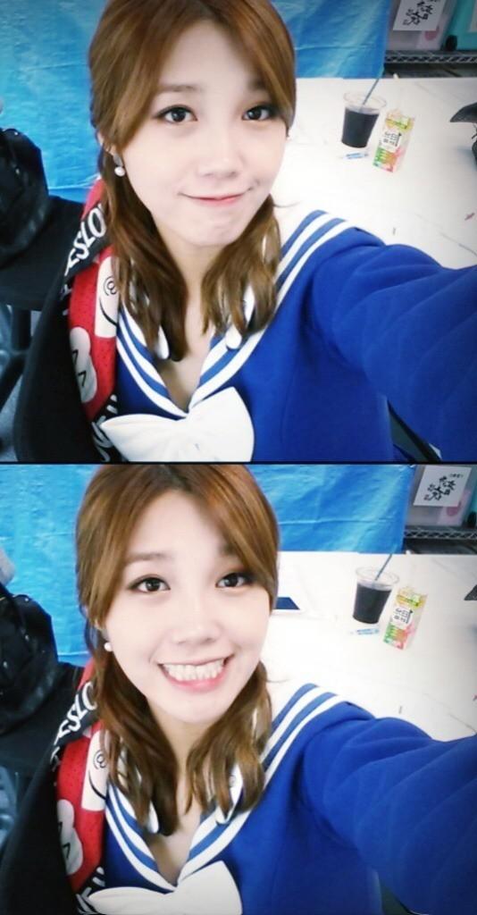 coeurinas's tweet photo. for me tbvh.... eunji takes the best selca in apink XD "@SunburntxJ: Eunji's filter = almost no filter. http://t.co/LXzEq9A0Sj"