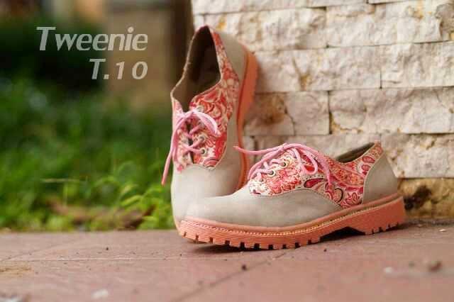 SepatuHand tweet picture