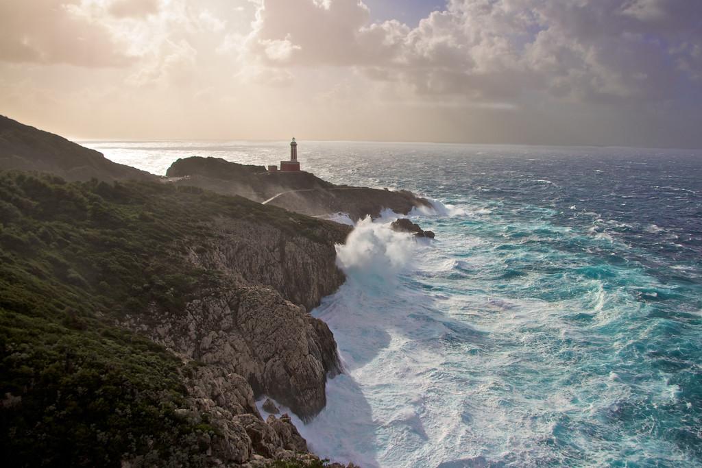 Capri.it tweet media