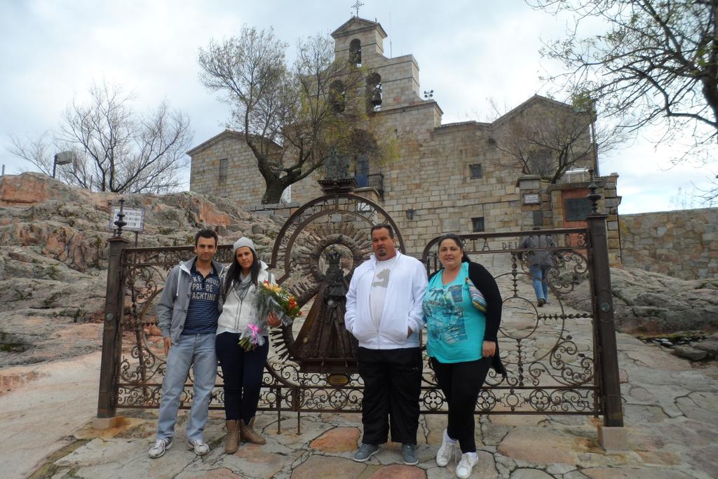 Marisolaries21's tweet photo. Ayer super dia en familia en la virgen de la cabeza, aunque faltaba mi pequeñajo http://t.co/IdcvNvnM2r