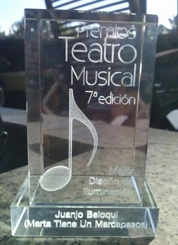Bien merecido el premio entregado a nuestro #JuanBeloqui por la gran iluminación de #MTUM  #PremiosdelTeatroMusical