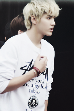 Happy birthday to the coolest guy Ive ever known, Kris / Wu Yi Fan  