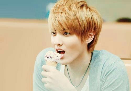 HAPPY HAPPY BIRTHDAY KRIS(WU YIFAN)!! Iloveyousomuch. To infinity and beyond. <3  