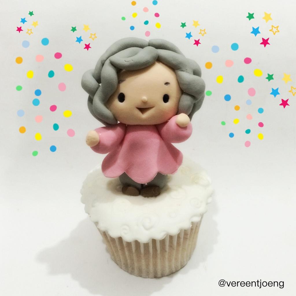 vereentjoeng's tweet photo. Meanwhile, Wanda... #throwconfetti #foundthebird #yay #CongratsBenedictAndSophie http://t.co/v7cb41vSZR