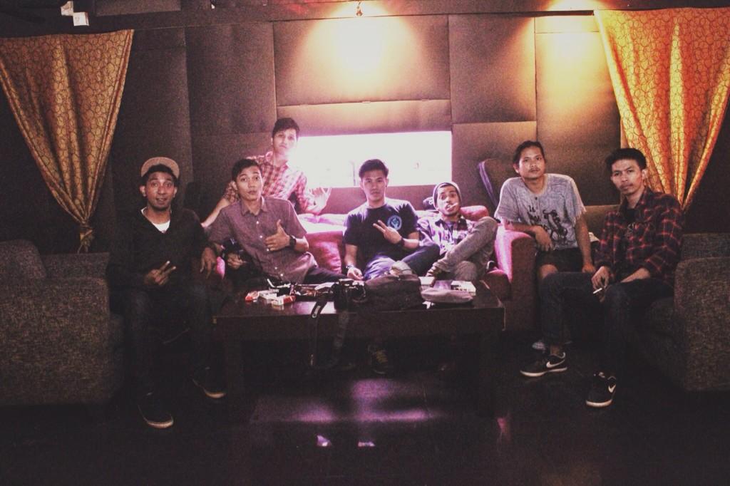 Abook!! <a href="/DislikeDecember/">Hadapi Depresi</a>