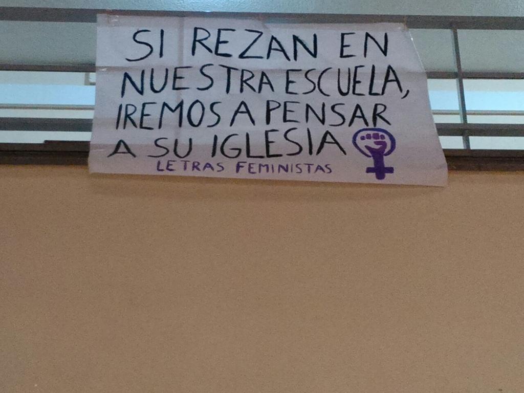 Letrasfeminist's tweet photo. Por un espacio PÚBLICO en una universidad LAICA. http://t.co/JQebZXCsEB