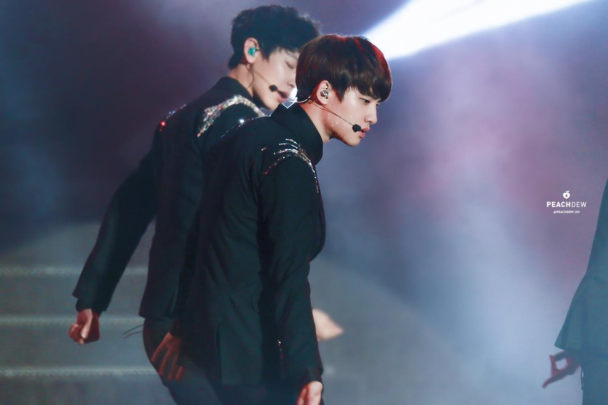 peachdew_DO's tweet photo. 141102 경수 옆태 제가 참 조아하는데요 8ㅅ8...
http://t.co/CE6zCzdMT9
http://t.co/XDBDXcvPhD http://t.co/Sm9zG6JQru