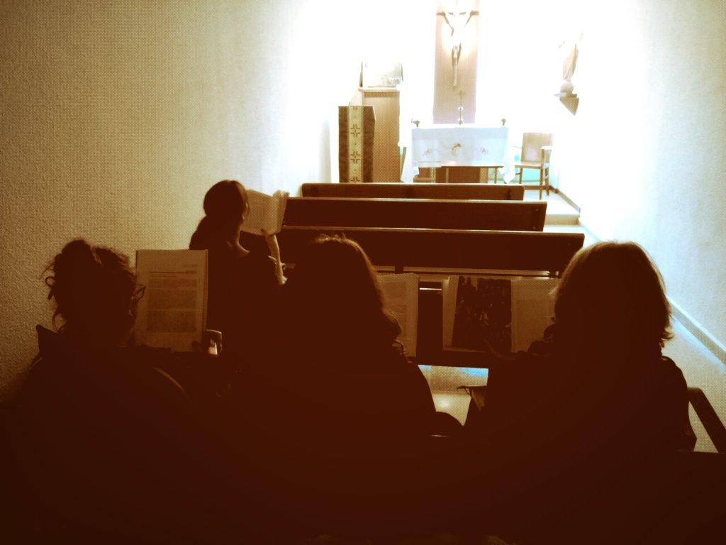 Letrasfeminist's tweet photo. Estamos pensando en su Iglesia, ¿Alguna objeción? http://t.co/b6cvlLtJW6