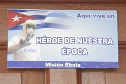 Develan en Granma Placas “Héroes de nuestra época”