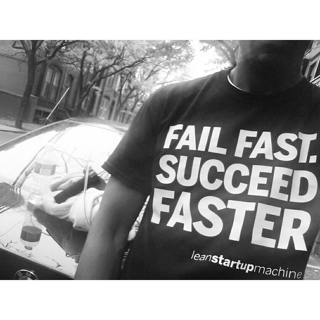 chike_uzoka's tweet photo. #FailFastSucceedFaster #EntrepreneurLife #GrindMode #EarlyMorningWorkout #HappyHumpDay http://t.co/Nm8wRCgs78