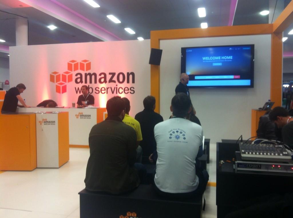 CiamhieMc's tweet image. The folks at @amazon keeping people enthralled at the #builderssummit all day! #websummit