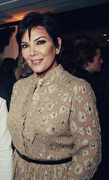 Happy birthday to the gorgeous kris jenner,  youve raised your kids as beautiful, nice people, have a good day 